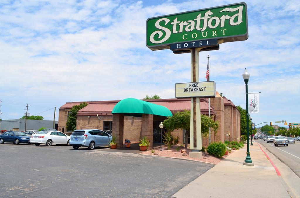 Stratford Court Hotel Cedar Stadt Exterior foto